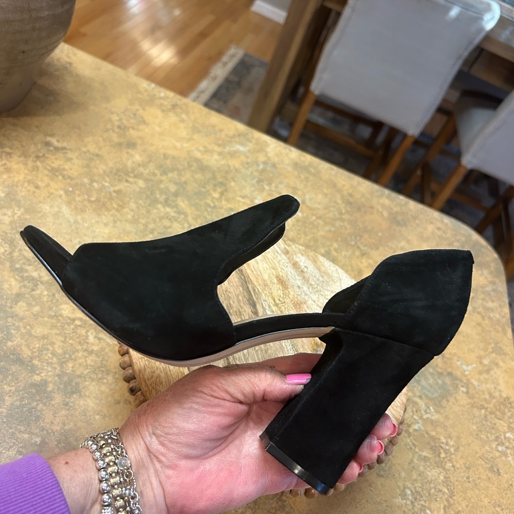 Karl Lagerfeld Black Suede Peep-Toe Block Heel Shoes - Picture 6 of 12